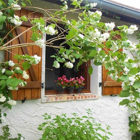 Aux Marguerites Villa Sainte-Genevieve-les-Gasny Luaran gambar